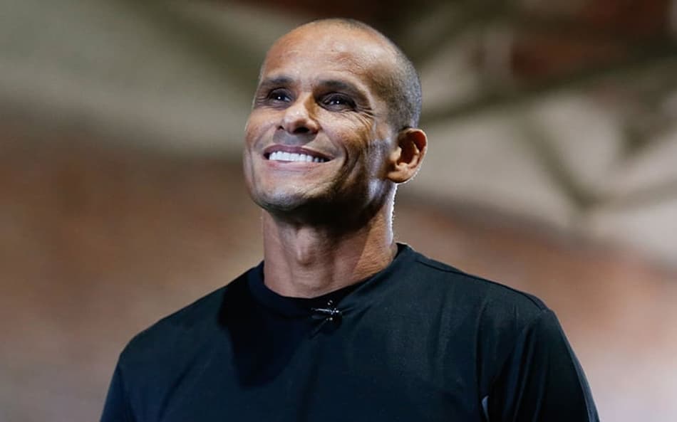 沙特电竞世界杯2025-里瓦尔多：弗鲁米嫩塞非常稳，帕尔梅拉斯若击败切尔西就可能夺冠