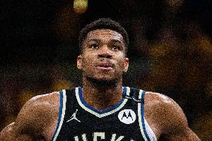 沙特电竞世界杯官网-终于得到你！字母哥保险问题解决 20号国家队首秀战拉脱维亚！