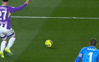 【西甲】本泽马终场前双响 皇马2比0客胜巴拉多利德