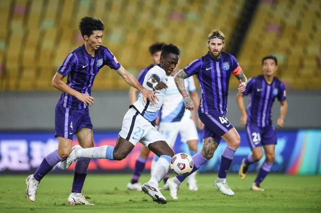沙特电竞世界杯2025-【中超】林良铭脚后跟破门 大连人3比1送津门虎垫底